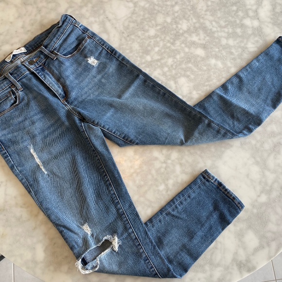 Banana Republic 'Skinny Ankle' Jean - Picture 1 of 7